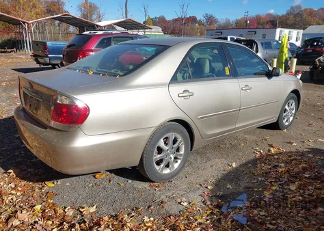 2005 Toyota Camry Xle V6 z USA, uszkodzony, nr VIN 4T1BF30KX5U109426